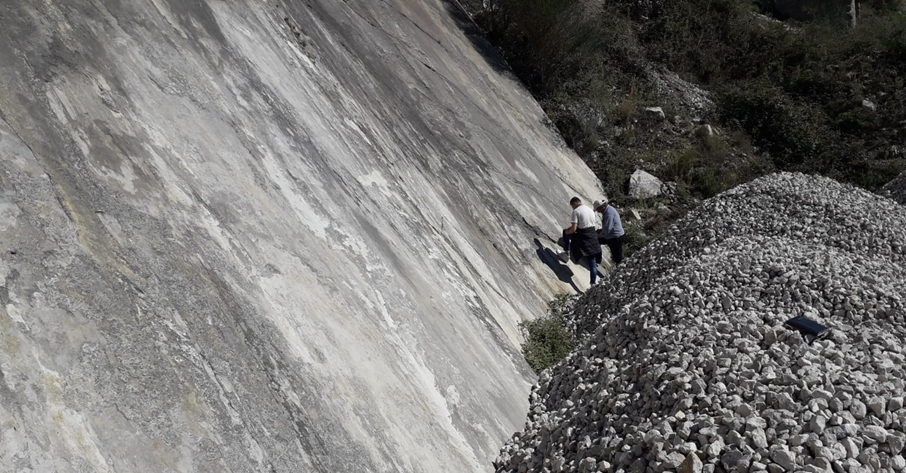 Pikë vrojtimi më lindore, përgjatë rrafshit tektonik tërthor të Letanit.